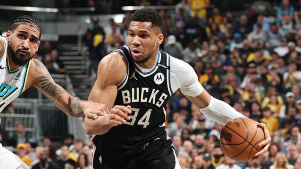 字母哥在切尔西比赛中突破纪录,关键助攻引发热议!的简单介绍 字母哥在切尔西比赛中突破纪录,关键助攻引发热议!的简单介绍